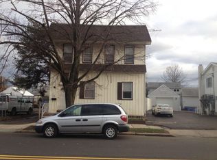 30 W Main St, Bound Brook, NJ 08805