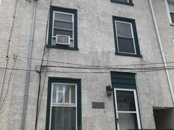 241 Gates St, Philadelphia, PA 19127