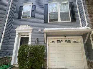 19 Falcon Ln, Delanco, NJ 08075