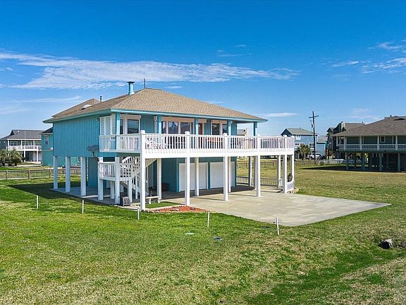 2nd image of 3225 Sea Castle Dr