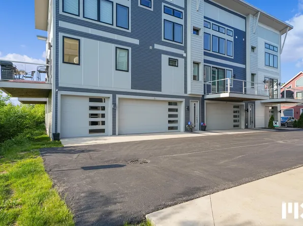 627 Fairview Ave NE #2, Grand Rapids, MI 49503