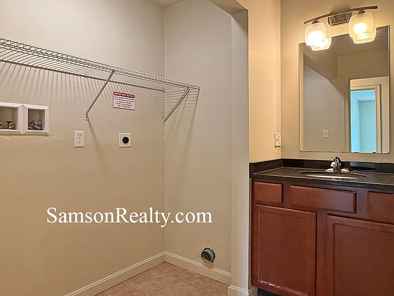 201 Forsythe Cir — Photo 23
