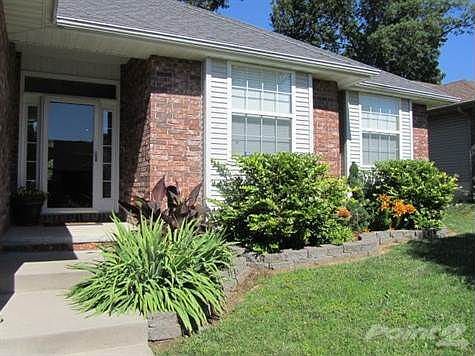 Beautifully landscaped yard.