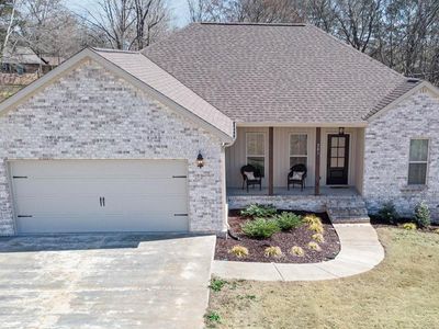 201 Chasebrook Dr, Killen, AL, 35645