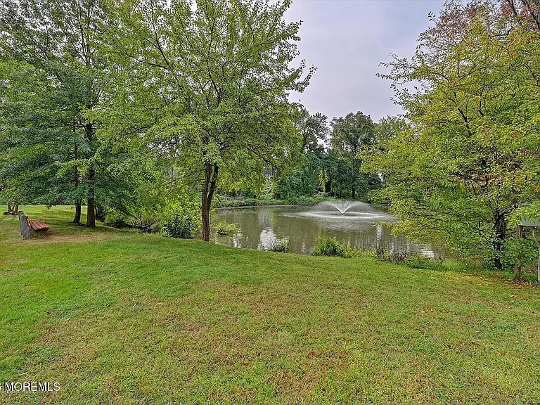 13 Helene Ct — Photo 18