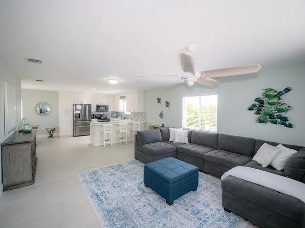 5 Gulf Dr, Key Largo, FL 33037