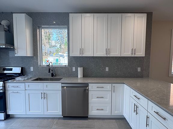 2nd image of 103 Woodland Ave #1