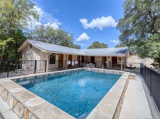 31 Laurel Ln, Concan, TX 78838