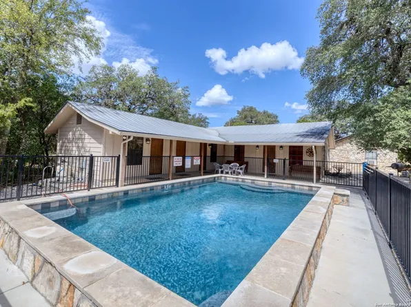 31 LAUREL LN, ConCan, TX 78838