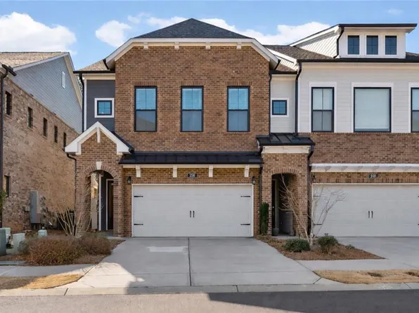 250 Walker Ave, Roswell, GA 30076