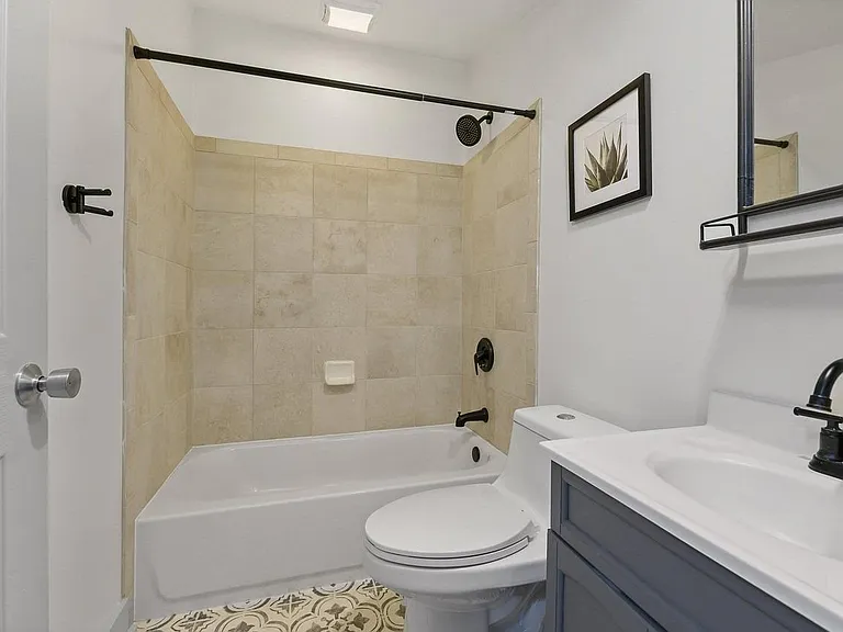 2127 W Clifton Ave #1 — Photo 11