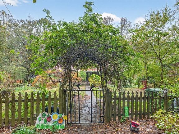 2nd image of 3331 Marce Camp Rd