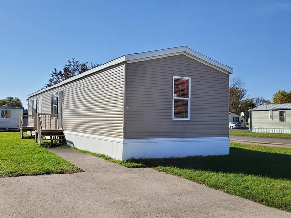 911 18th Ave N, Wahpeton, ND 58075