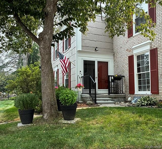 1st image of 1437 Lantern Ln