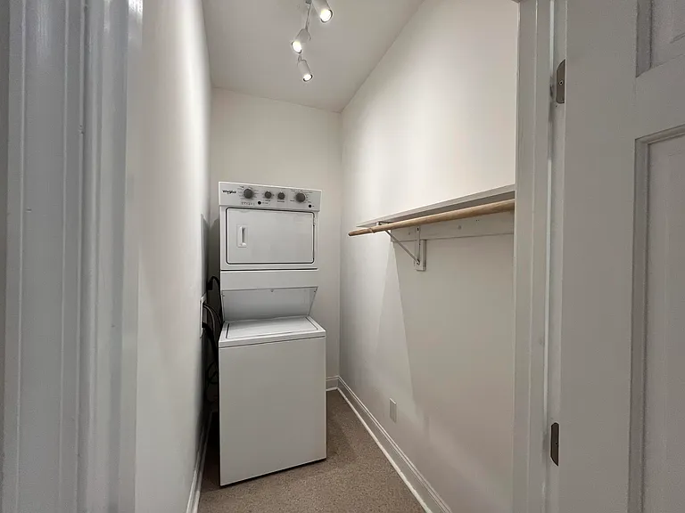 22 Campbell Ave SE #A — Photo 35