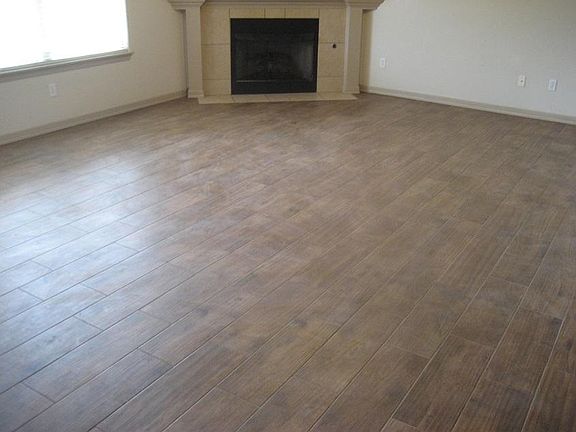 4th image of 1210 E Liberty