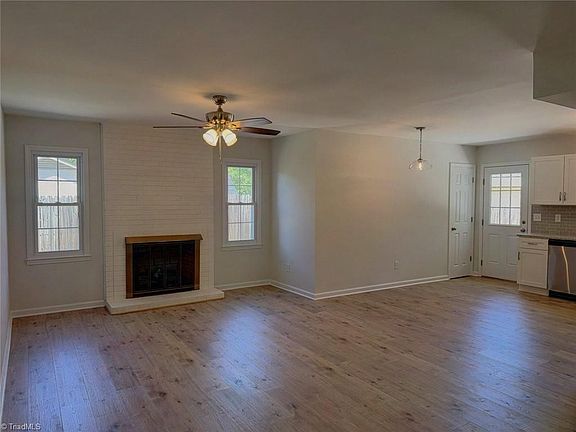 3rd image of 309 Cheltenham Dr
