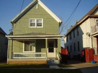 32 E Oakwood Pl, Buffalo, NY 14214