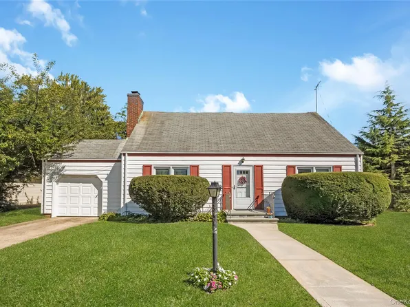 26 Dawes Avenue, Amity Harbor, NY 11701