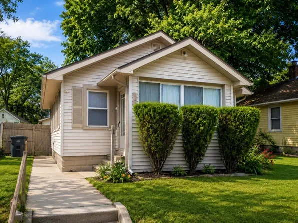 1413 E Fox St, South Bend, IN 46613