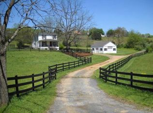 1011 Frog Pond Rd, Staunton, VA 24401