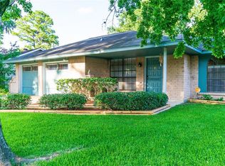 9218 Loren Ln, Houston, TX 77040