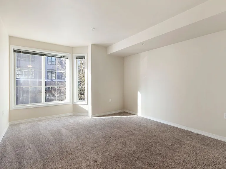 The Fulton Apartments — Photo 15