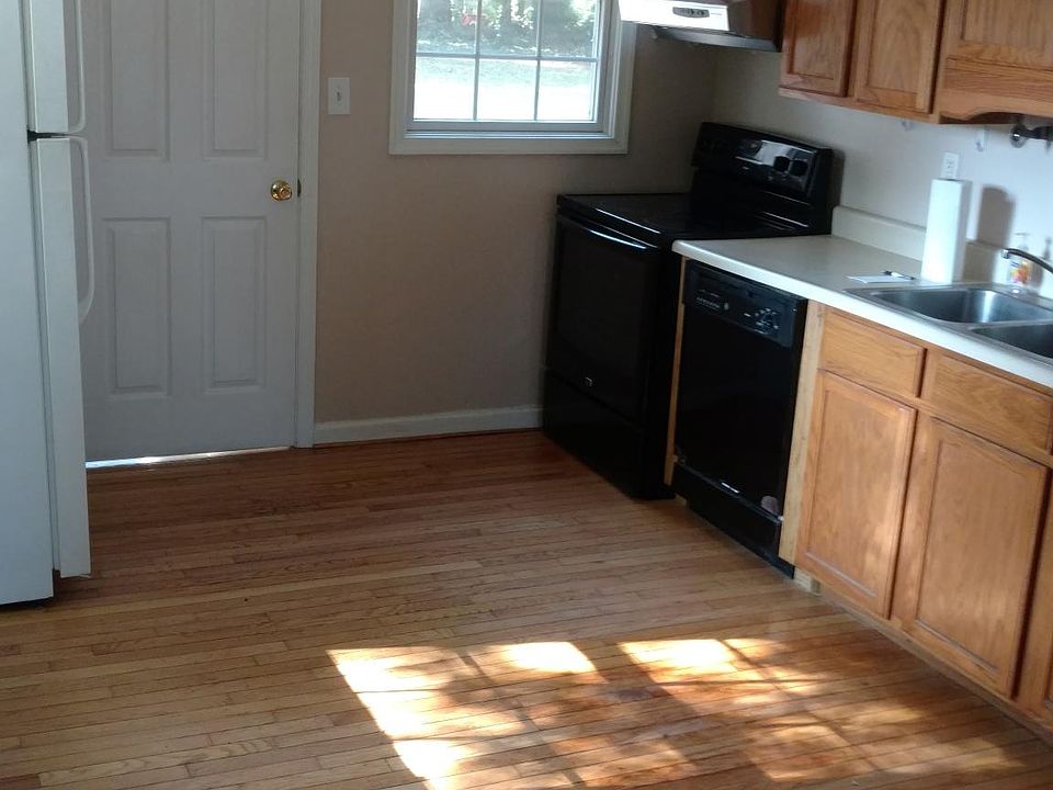2nd image of 5724 Emory Rd