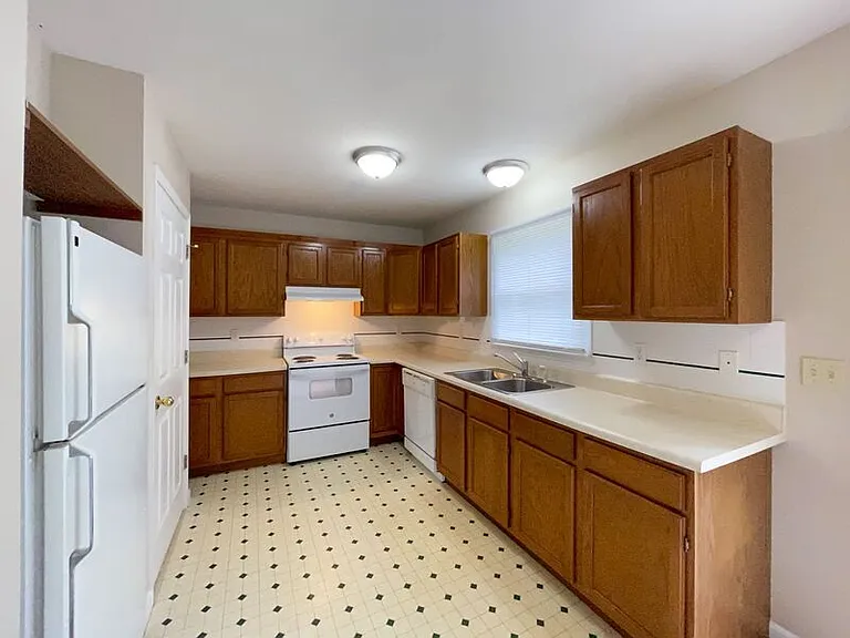 2147 Brevard Rd #4 — Photo 7