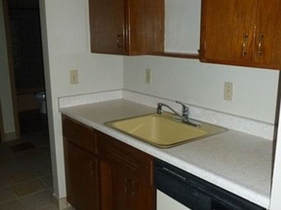 5th image of N84W15493 Menomonee Ave #11