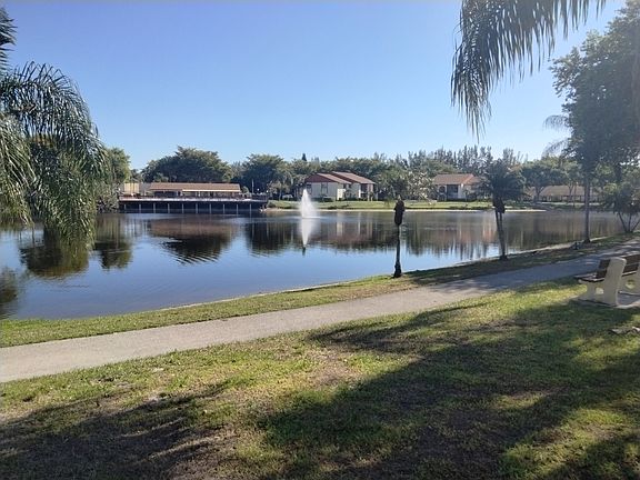 3rd image of 4956 Sable Pine Cir APT D1
