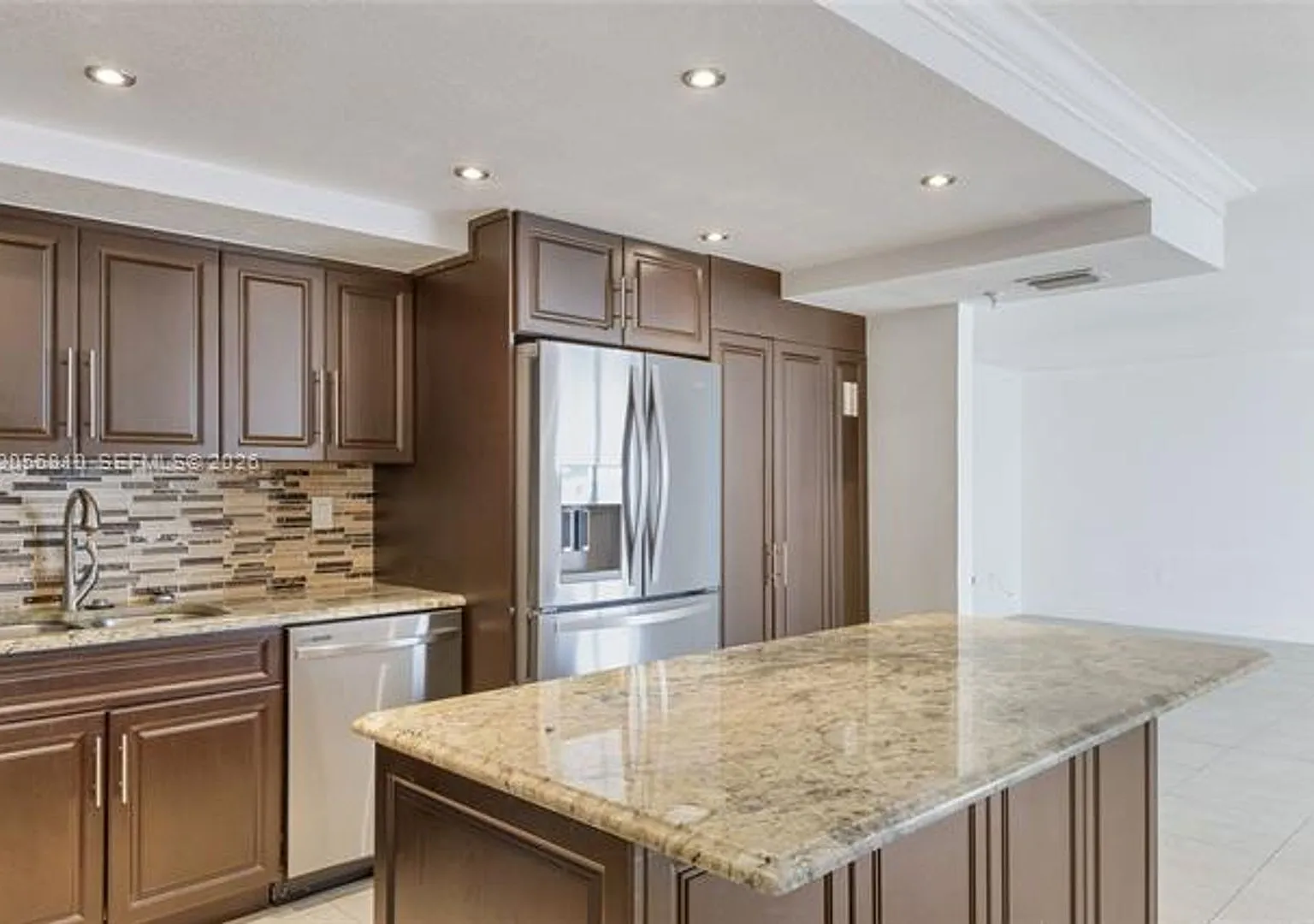 6061 Collins Ave cu-15D, Miami Beach, FL 33140 — Photo 1