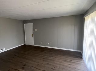 416 S 4th St #B7, Darby, PA 19023