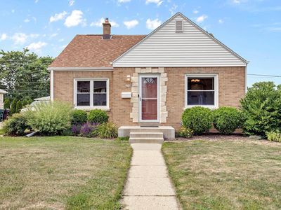 2748 East Crawford AVENUE, St Francis, WI, 53235