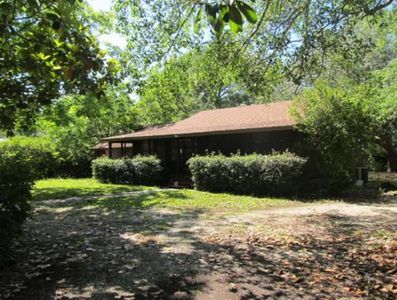 907 Old Spanish Trl, Bay Saint Louis, MS, 39520