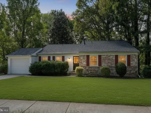 6410 Wyngate Dr, Springfield, VA 22152