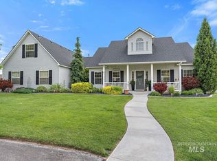 2015 Primrose Dr, Nampa, ID 83686