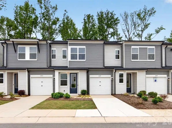 6033 Longar Ln, Charlotte, NC 28269