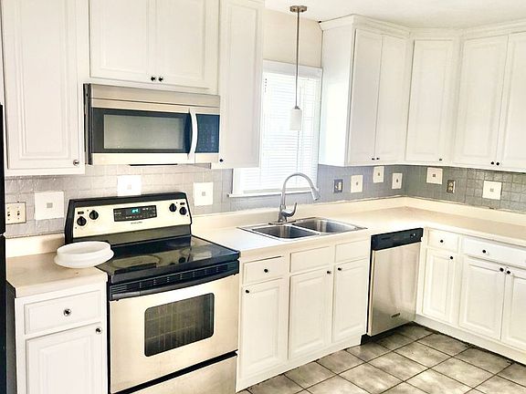 2nd image of 44 Grove St #46