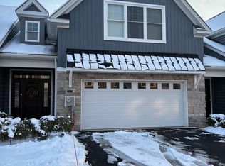 909 Holden Ct, Warminster, PA 18974