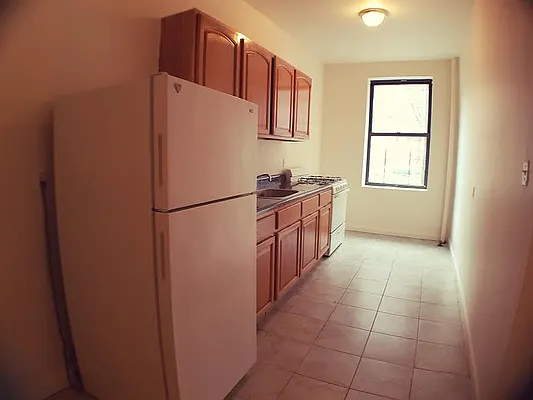 Rented by Lang Realty LLC | media 33