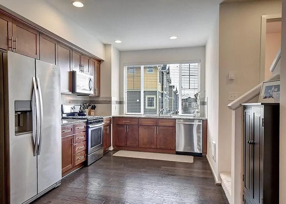 1st image of 4410 136th St SE Unit 6