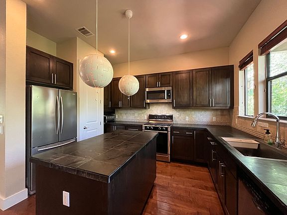 5th image of 4608A Windy Brook Dr