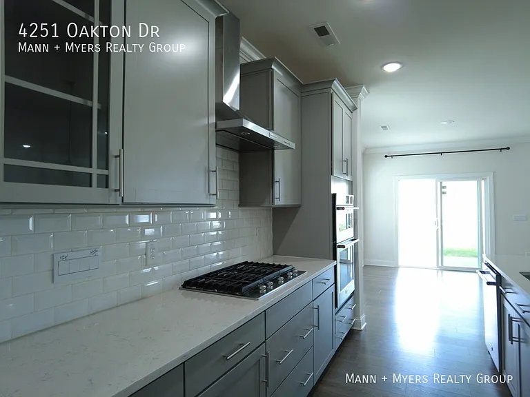 4251 Oakton Dr — Photo 7