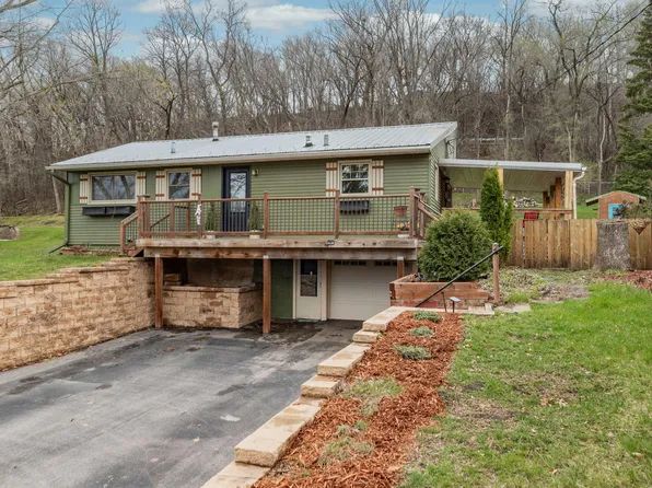 2330 E River Rd NE, Rochester, MN 55906