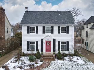 3316 Avalon Rd, Shaker Heights, OH 44120