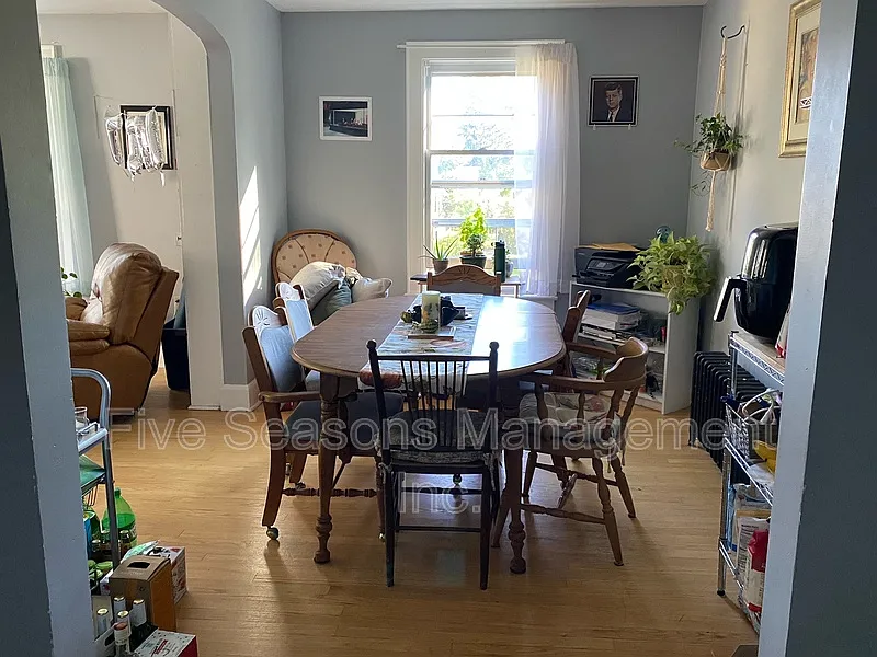 311 S Union St — Photo 2