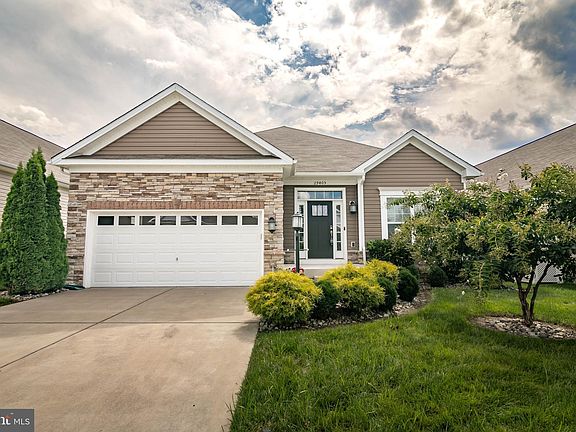 3rd image of 29405 Pembroke Lndg