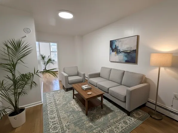 2408 Central Avenue image 1 of 7