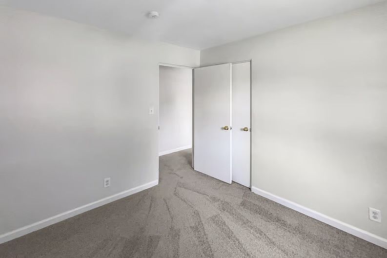 1st image of 4016 N Graham Ave